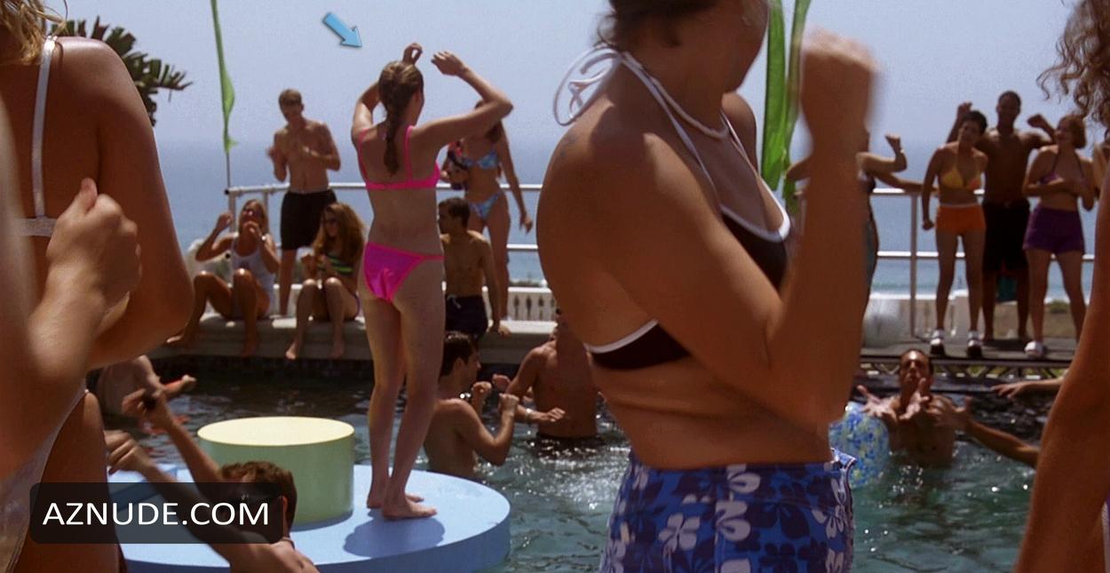 Jodi Lyn O'Keefe in She's All That, photo 2