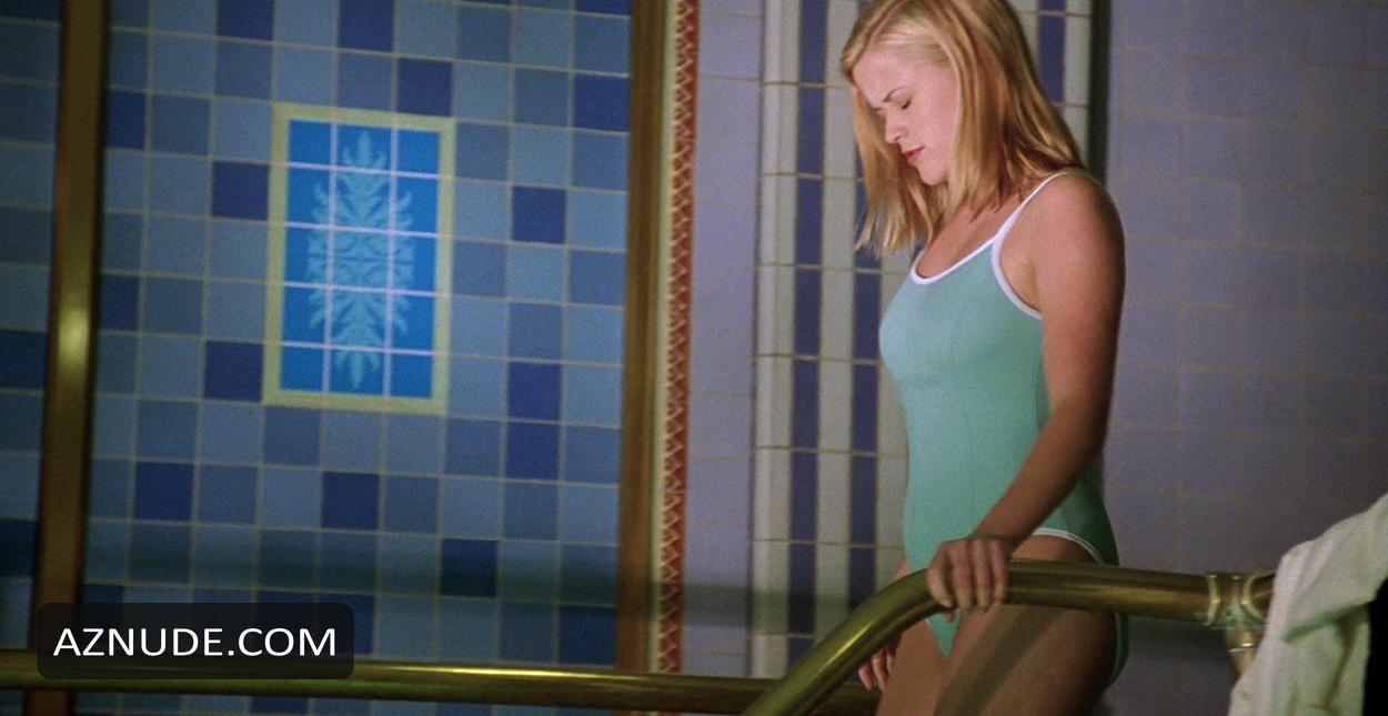 Reese Witherspoon in Cruel Intentions, photo 1