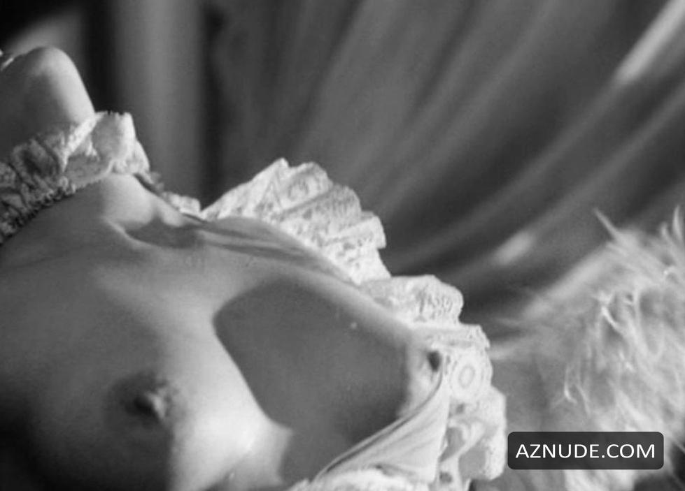 Meredyth Herold in Singapore Sling, photo 2