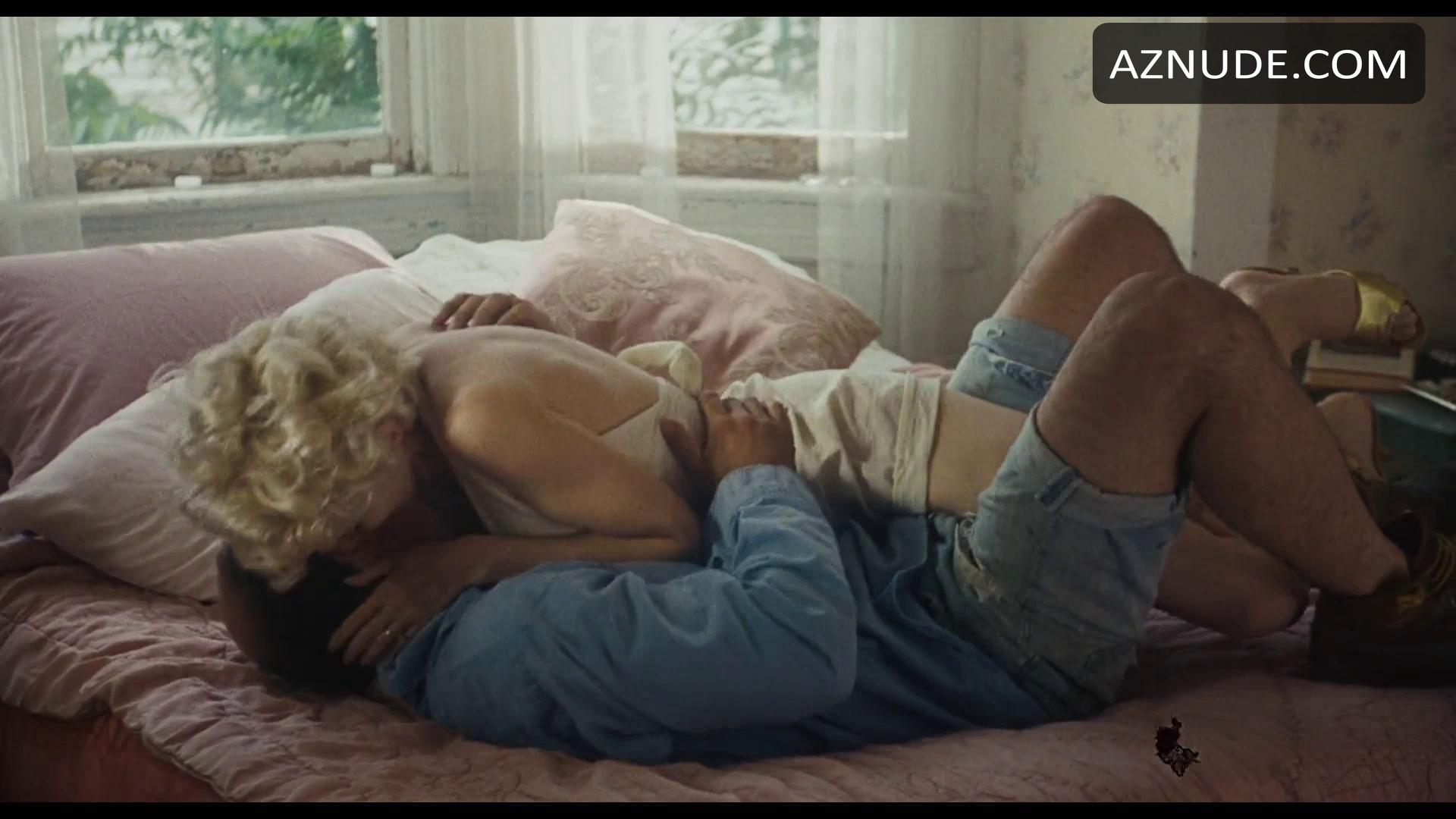 Anna Levine in Angel.a, photo 5