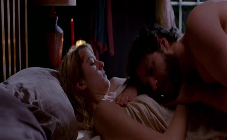 Nadia Townsend in Puppy, photo 22