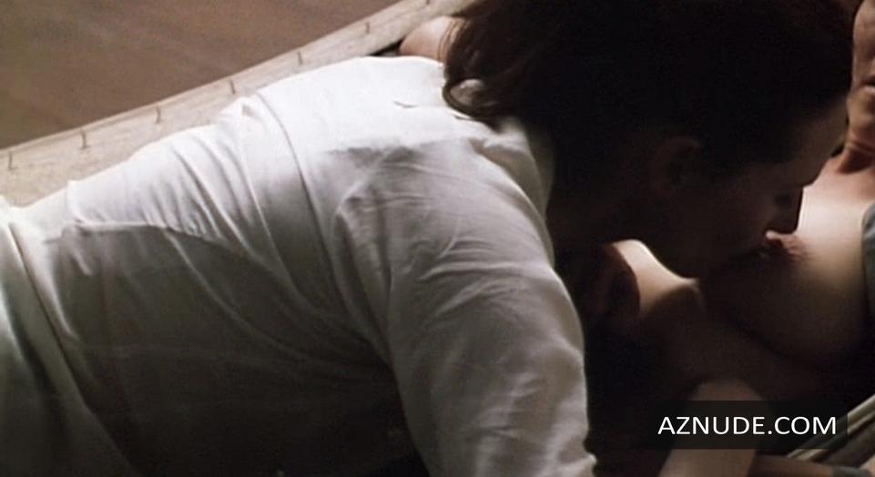 Karen Sillas in Female Perversions, photo 3