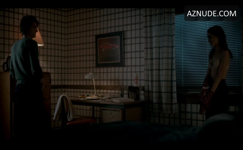 Stranger Things (2016-) in Stranger Things (2016-), photo 0