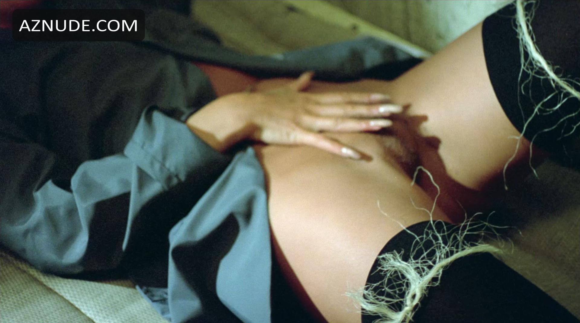 Peggy Markoff in Barbed Wire Dolls, photo 42