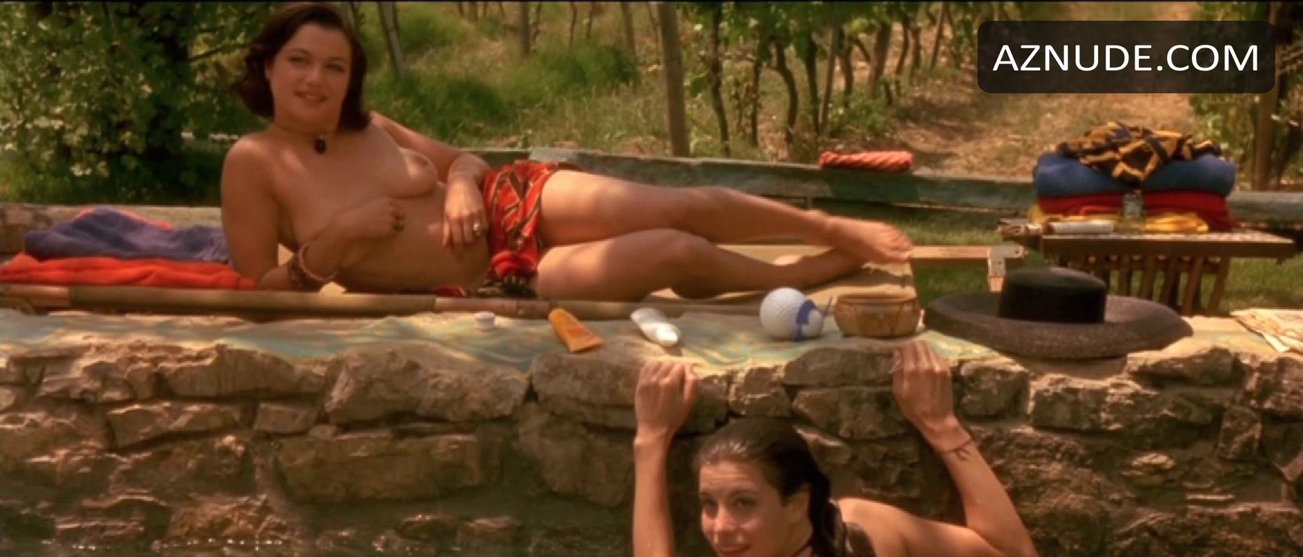 Rachel Weisz in Stealing Beauty, photo 3