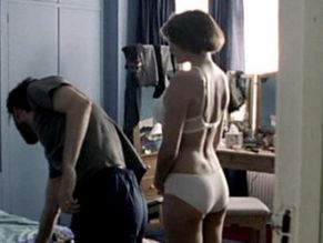 Sarah Parish in Recovery, photo 15