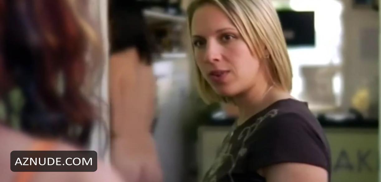 Susan May Pratt in Act Naturally, photo 7