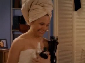 Lauren Collins in Degrassi: The Next Generation, photo 9