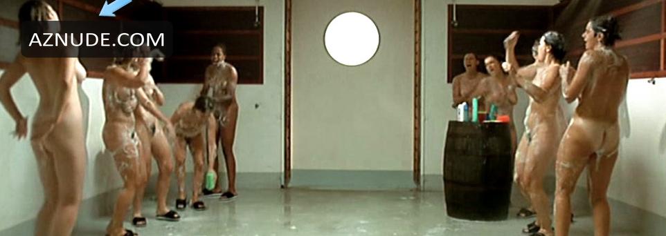 Emeline Bayart in 3 Zeros, photo 5