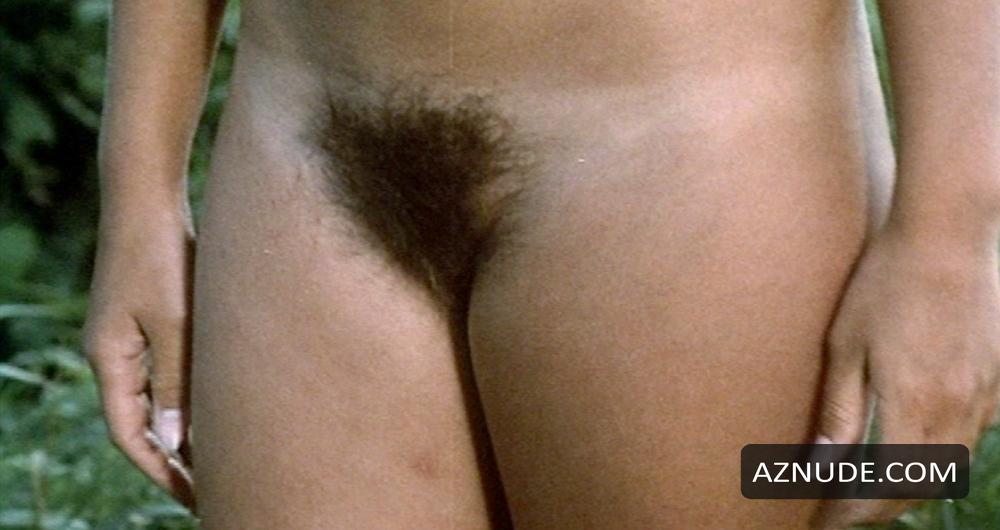 Yvonne Dwyer in Schoolgirl Report Volume 8, photo 6