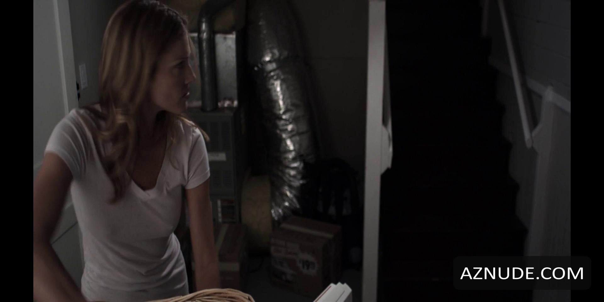 Tricia Helfer in Open House, photo 14