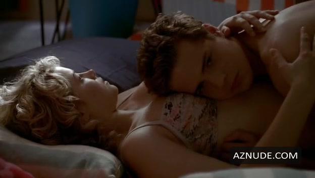 Sarah Jones in Big Love, photo 24