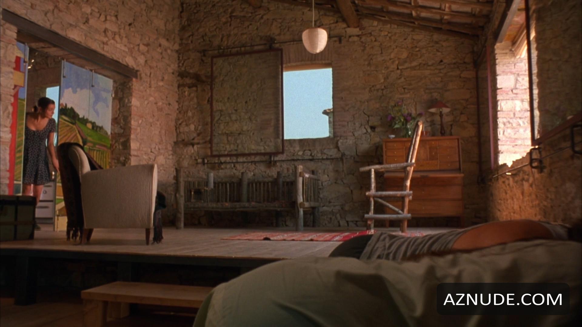 Rachel Weisz in Stealing Beauty, photo 10