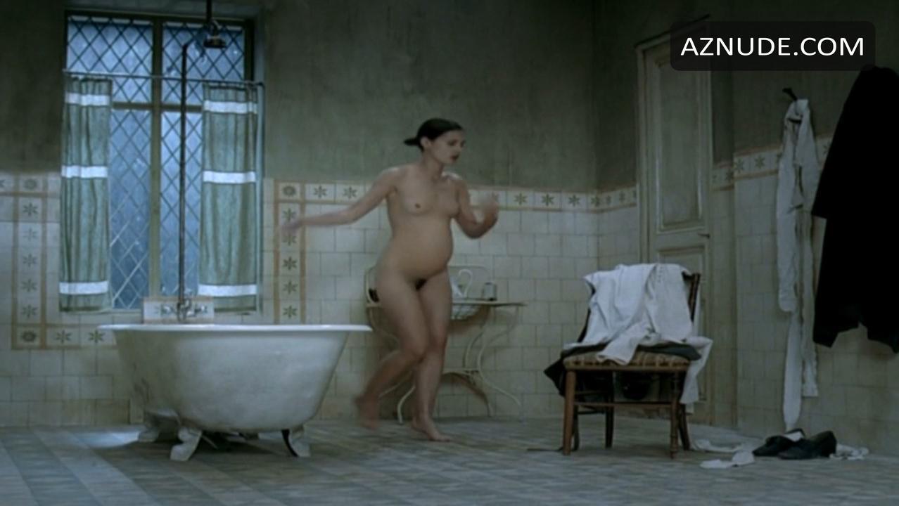 Virginie Ledoyen in House Of Voices, photo 13