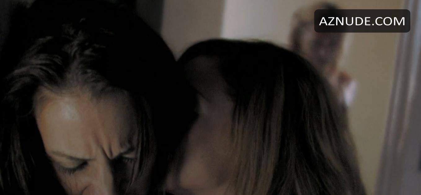 Sita Young in The Last Resort, photo 4