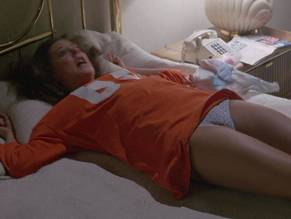 Jo Beth Williams in Poltergeist, photo 10