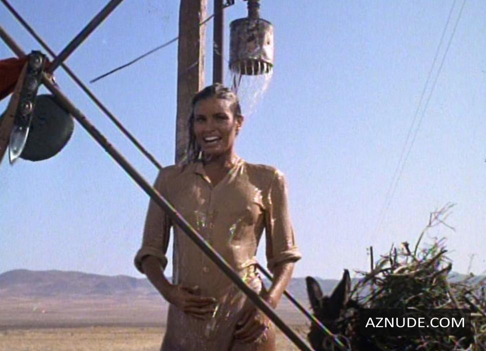 Raquel Welch in 100 Rifles, photo 2