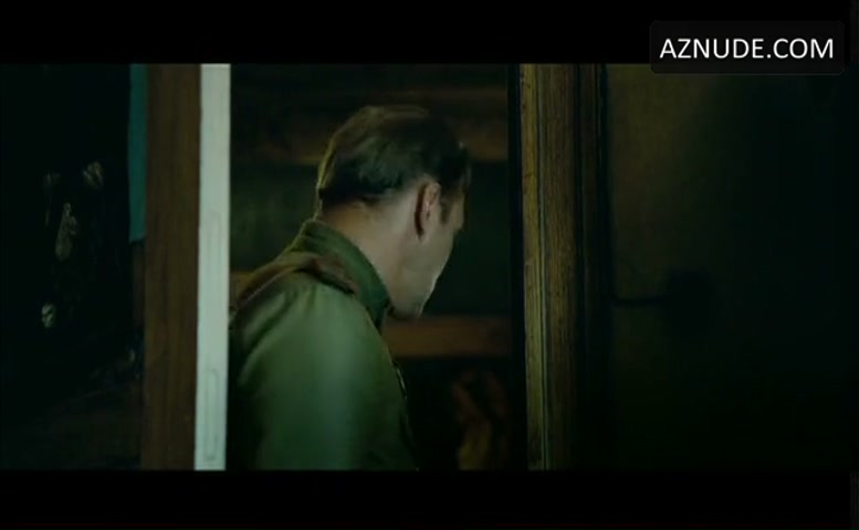 Nina Hoss in Anonyma - Eine Frau In Berlin, photo 3