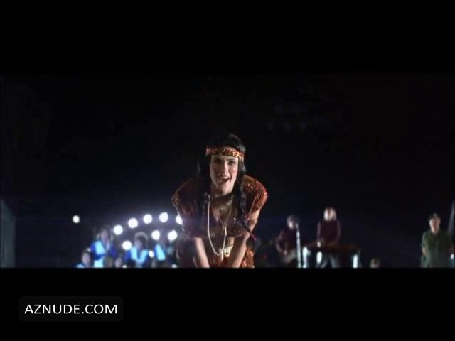 Colleen Camp in Apocalypse Now Redux, photo 3