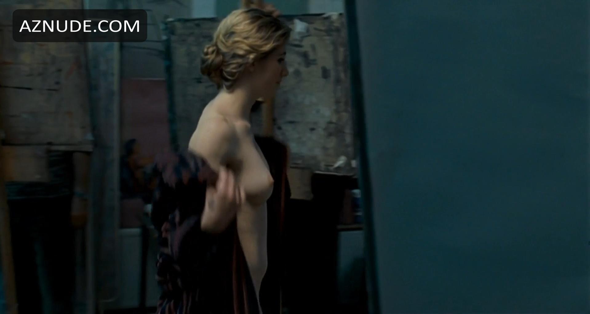 Jodie Whittaker in Venus, photo 19