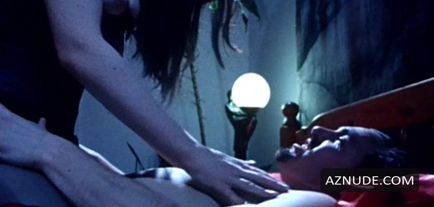 Eileen Daly in Razor Blade Smile, photo 10