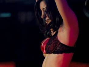 Noureen DeWulf in The Goods: Live Hard, Sell Hard, photo 6