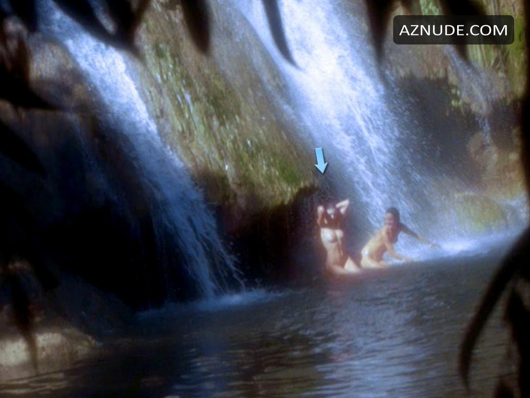 Elena Bennet in Kiss The Sky, photo 3