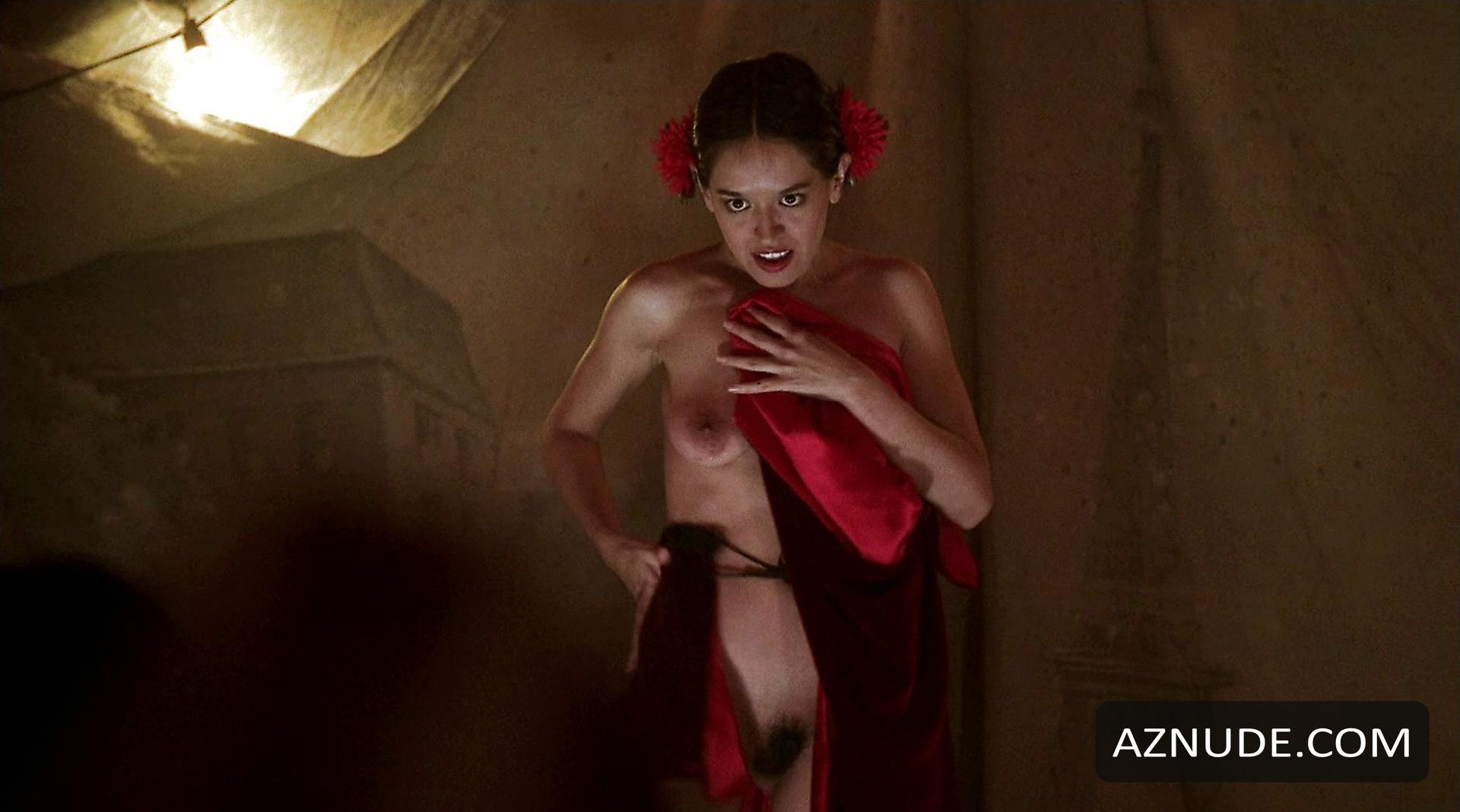 Valeria Hernandez in Carnivale, photo 7