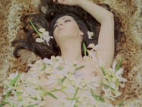 Edwige Fenech in The Case Of The Bloody Iris, photo 7