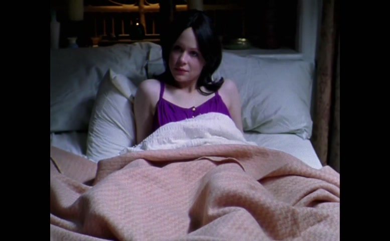 Thora Birch in Winter of Frozen Dreams, photo 18