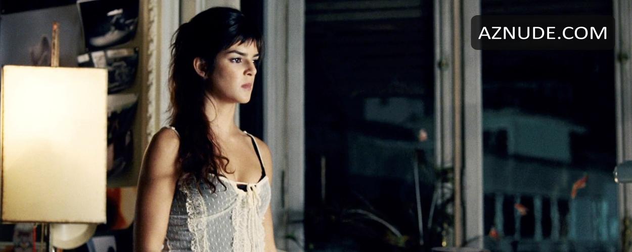 Clara Lago in I Want You, photo 9