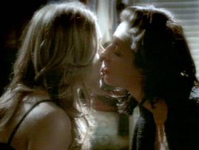 Lauren Collins in Degrassi: The Next Generation, photo 10