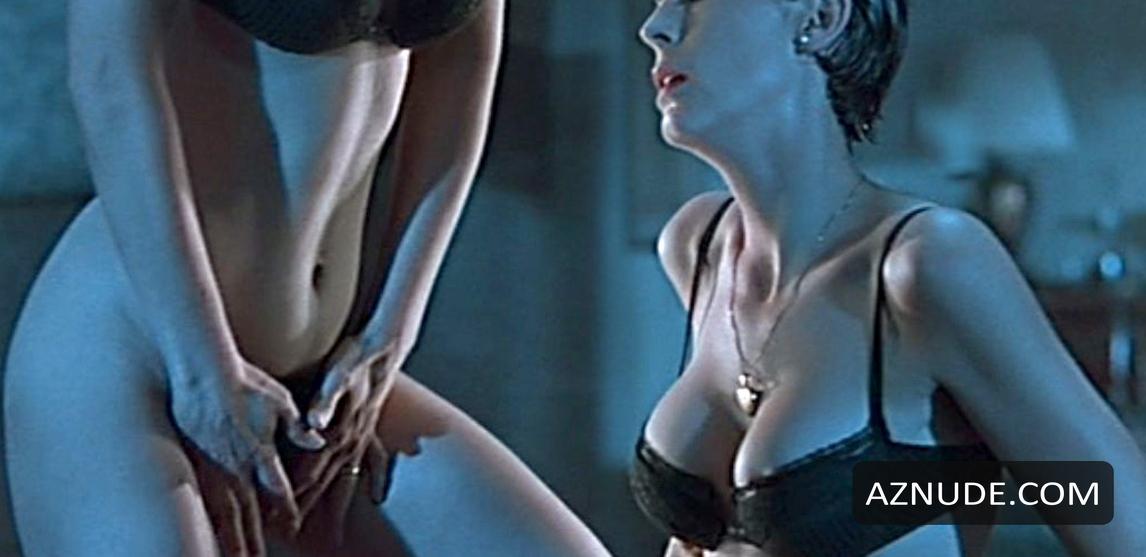 Jamie Lee Curtis in True Lies, photo 6