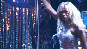 Beth Cordingly in Funland, photo 14