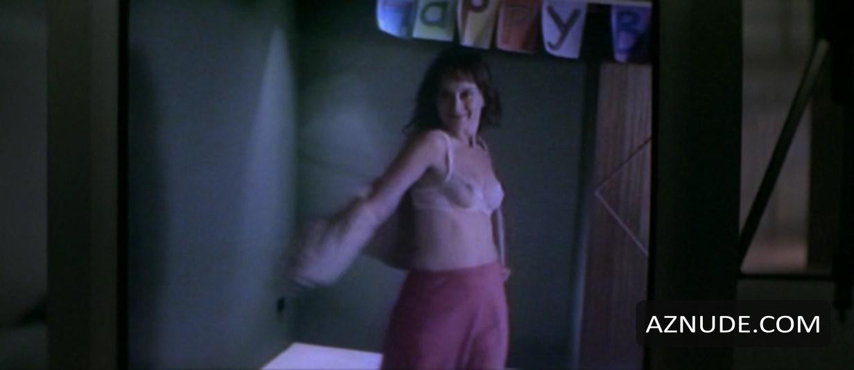 Helen Buday in Alexandra's Project, photo 54