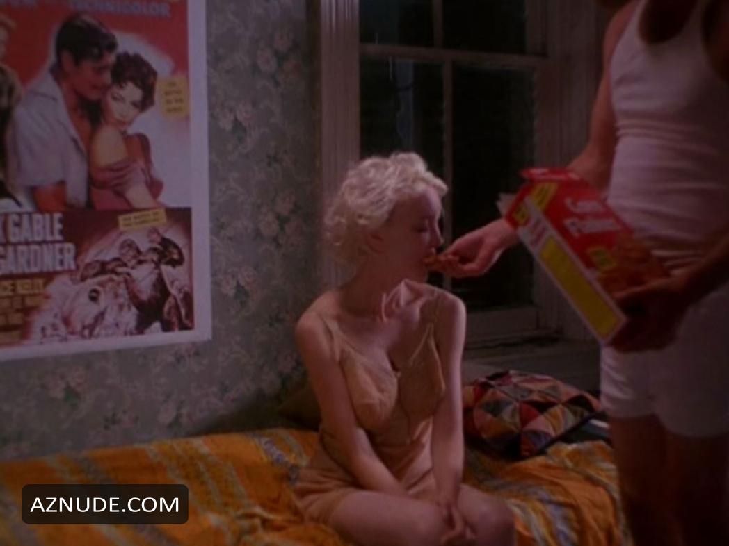 Anna Levine in Angel.a, photo 2