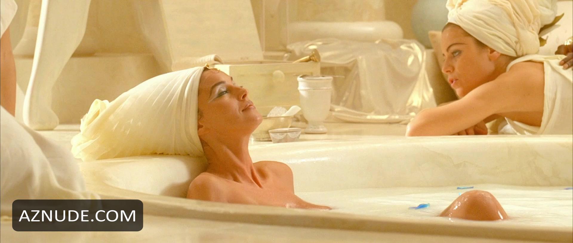 Monica Bellucci in Asterix & Obelix: Mission Cleopatre, photo 27