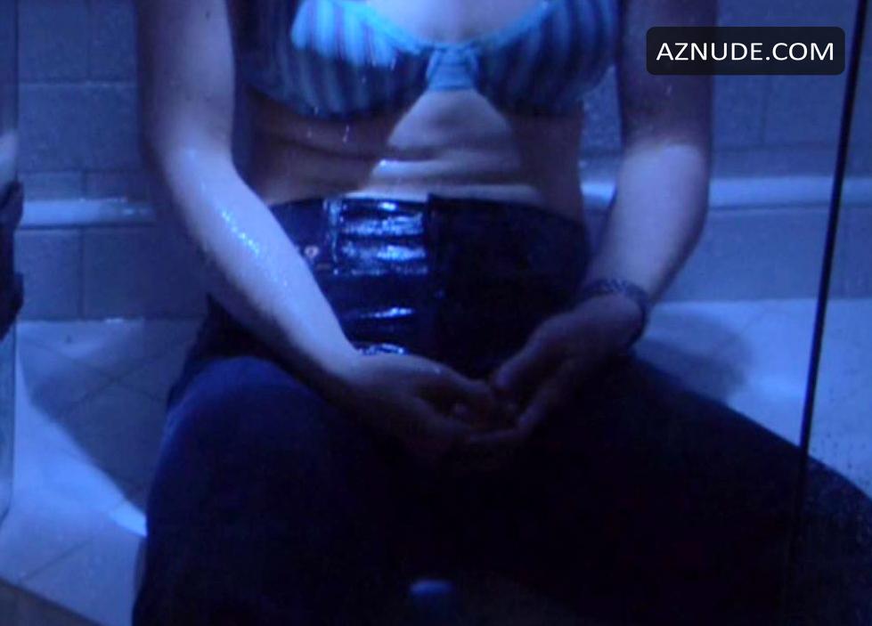 Jaime Ray Newman in Living 'til The End, photo 1