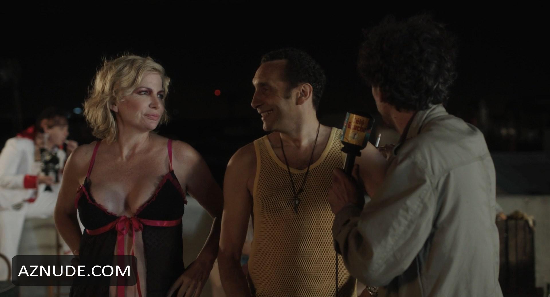 Sara Forestier in Pirate TV, photo 31