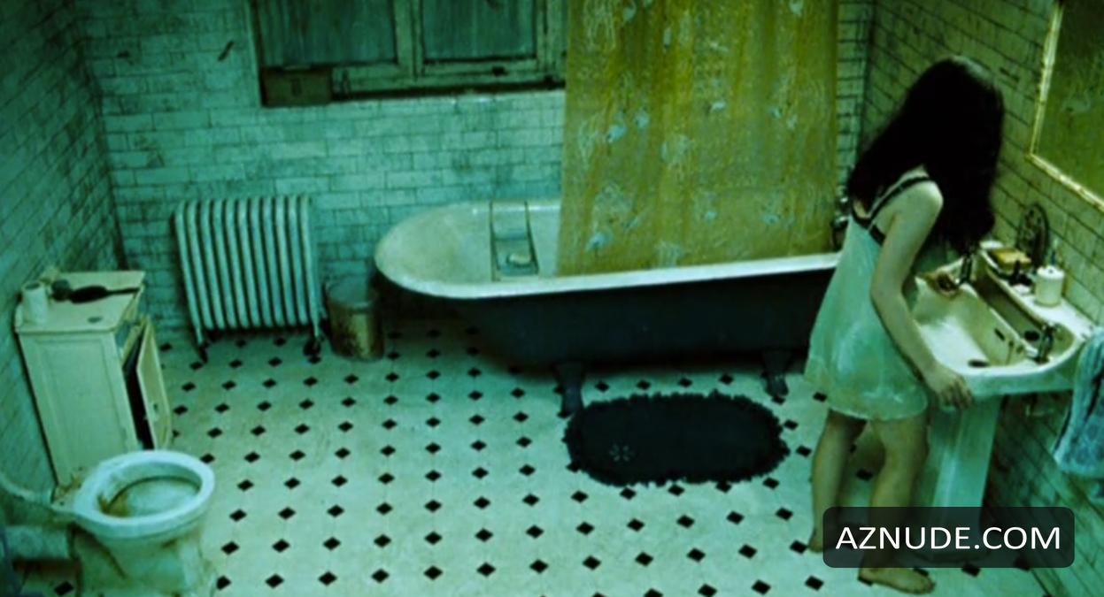 Thora Birch in Dark Corners, photo 9