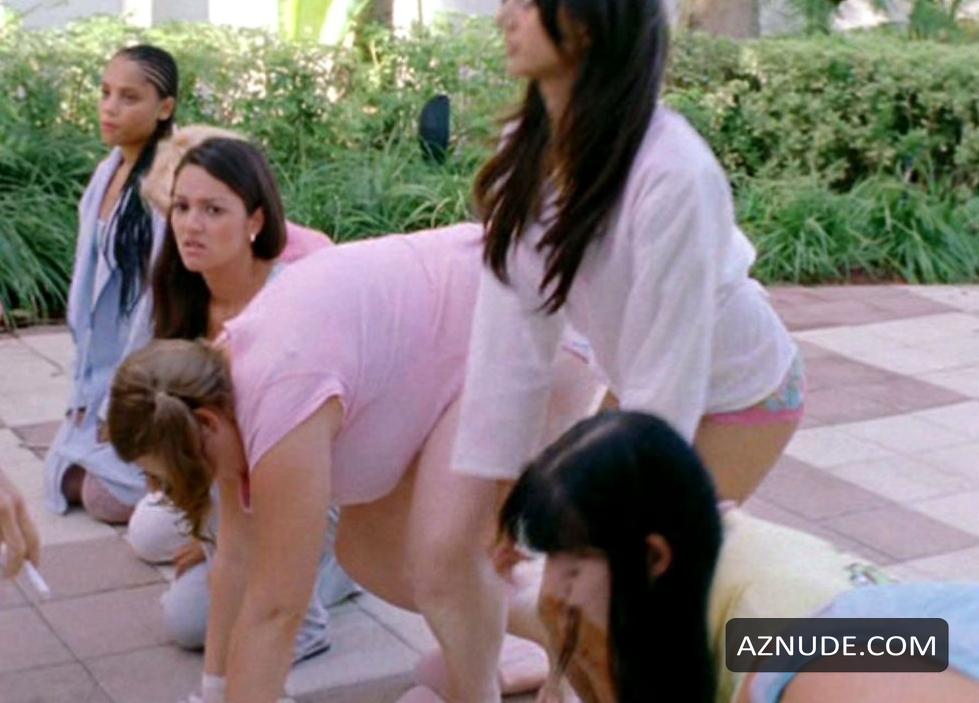 Noureen DeWulf in National Lampoon's Pledge This!, photo 3