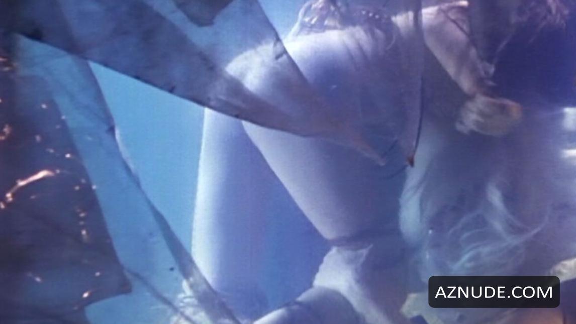King-Man Chik in Erotic Ghost Story 2, photo 1