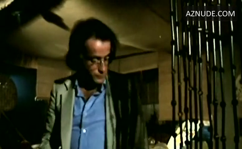 Andrea Guzon in Linda, photo 0