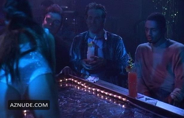 Alyssa Milano in Buying the Cow, photo 5