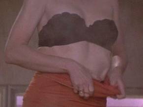 Jo Beth Williams in Switch, photo 7
