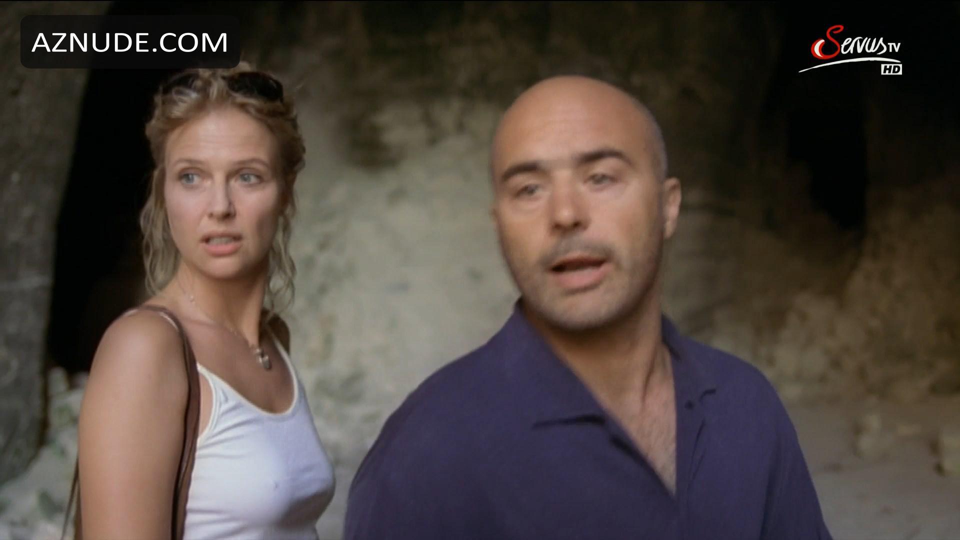 Katharina Bohm in Inspector Montalbano, photo 15