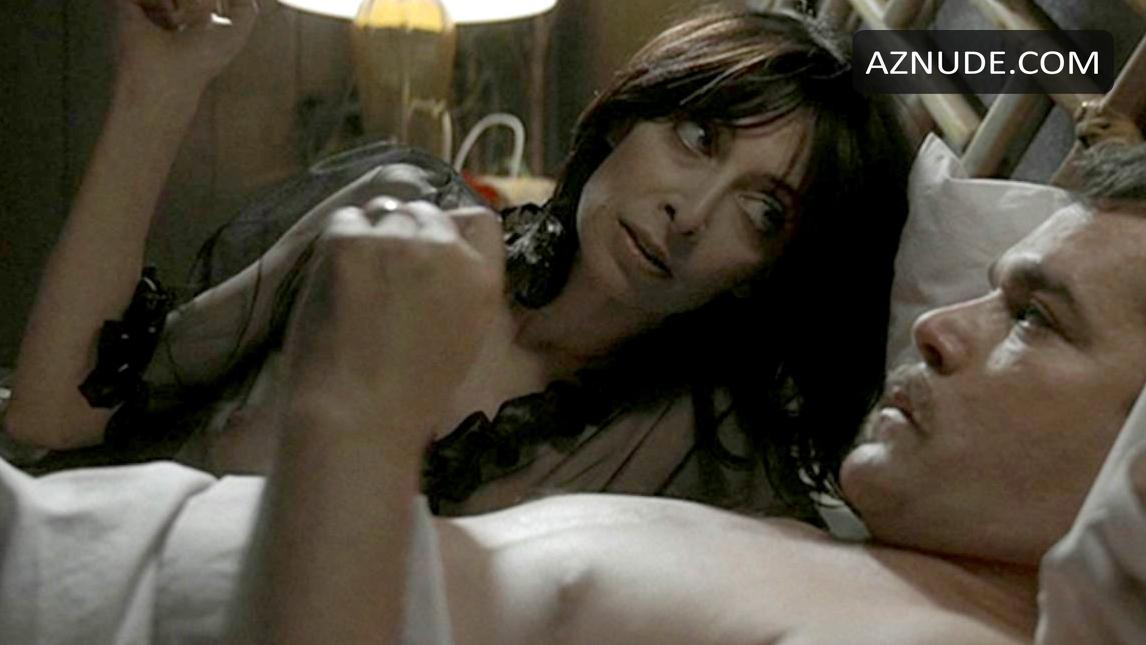 Illeana Douglas in Point Of Origin, photo 0
