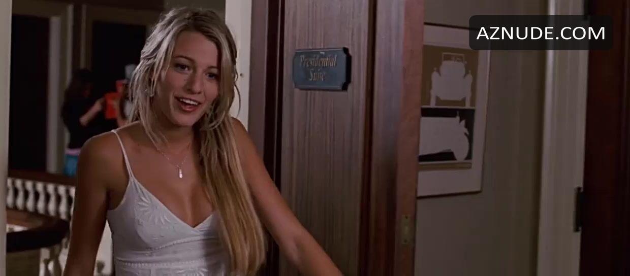 Diora Baird in Accepted, photo 45