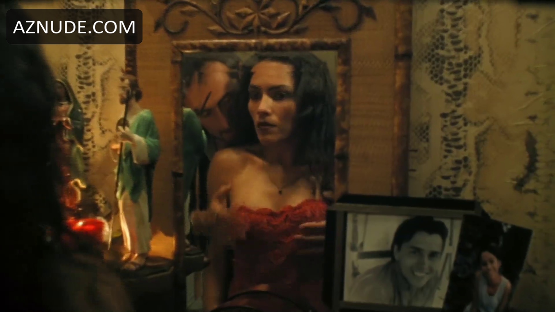 Dolores Heredia in Santitos, photo 13