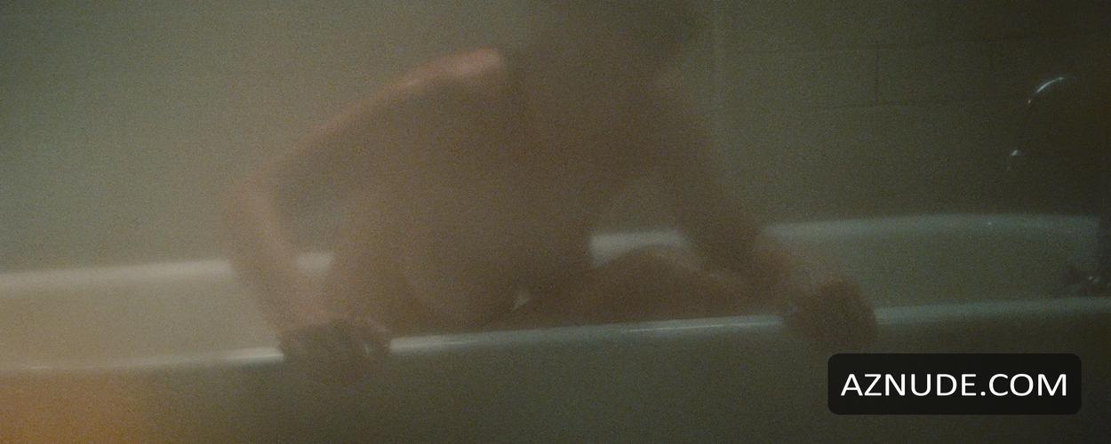 Hilary Swank in The Resident, photo 0